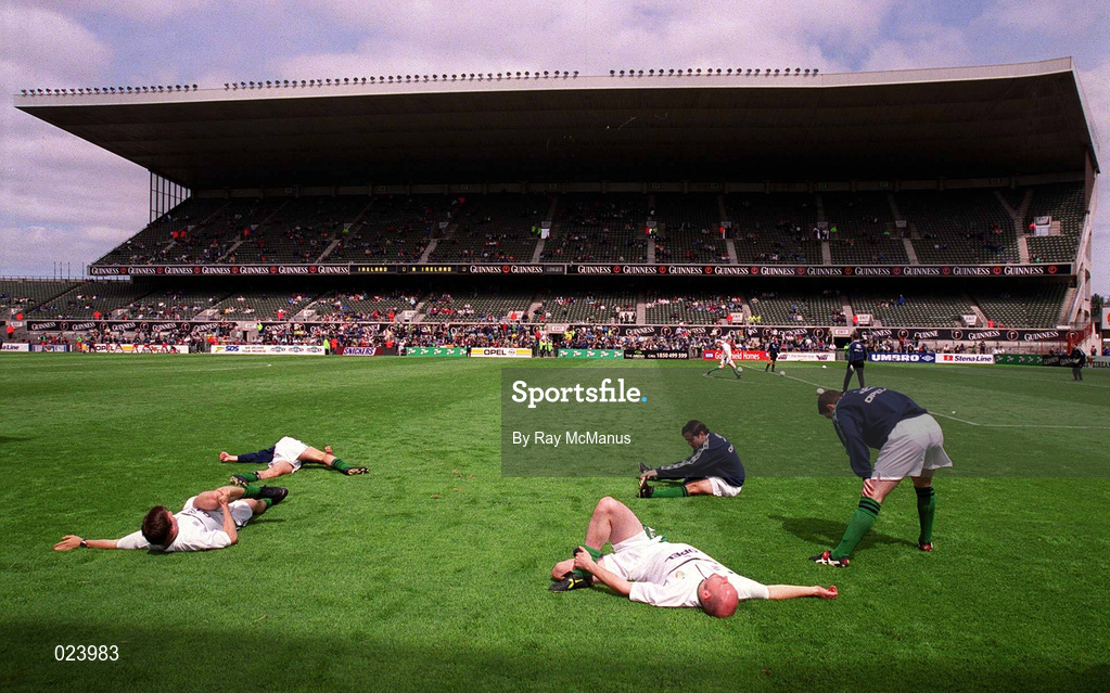 29 May 1999; Players warm up in front of a mostly empty stand 25 mins prior to the International Friendly match between Republic of Ireland and Northern Ireland at Lansdowne Road in Dublin. Photo by Ray McManus/Sportsfile