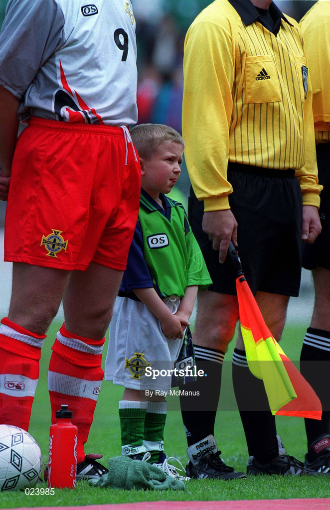 29 May 1999; Northern Ireland mascot Christopher Gallagher before the International Friendly match between Republic of Ireland and Northern Ireland at Lansdowne Road in Dublin. Photo by Ray McManus/Sportsfile