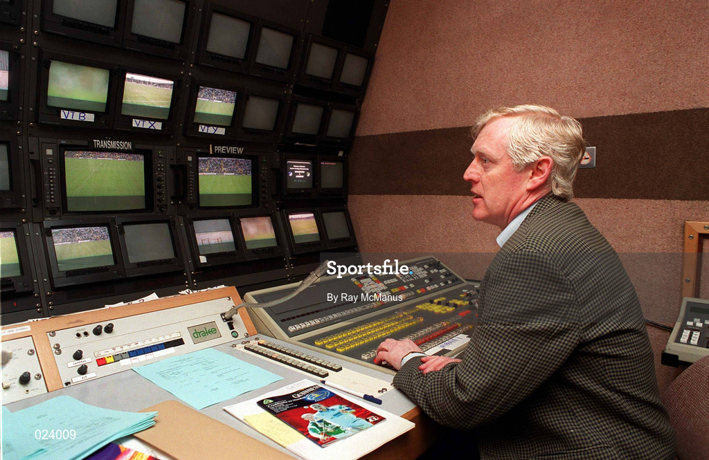 30 May 1999; Bill Lalor of RTÉ in the control room of the RTÉ Outside Broadcast Unit at the Guinness Munster Senior Hurling Championship Quarter-Final match between Limerick and Waterford at Páirc Uí Chaoimh in Cork. Photo by Ray McManus/Sportsfile