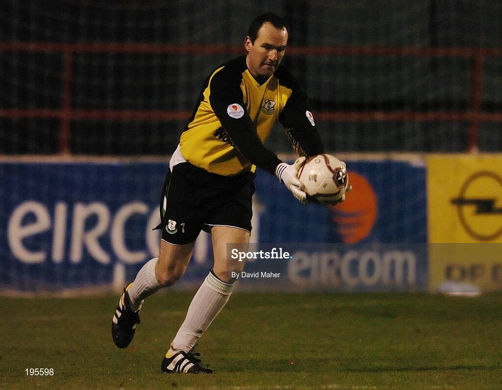 25 November 2005; John Walshe, Dublin City. eircom league Promotion / Relegation Play-off, 2nd Leg, Dublin City v Shamrock Rovers, Tolka Park, Dublin. Picture credit: David Maher / SPORTSFILE