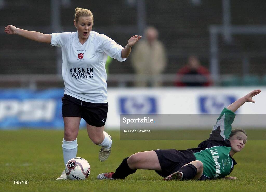 4 December 2005; Eilish Nevin, Dundalk, in action against Sara Lawlor, Peamount United. WFAI Cup Final, Lansdowne Road, Dublin. Picture credit: Brian Lawless / SPORTSFILE