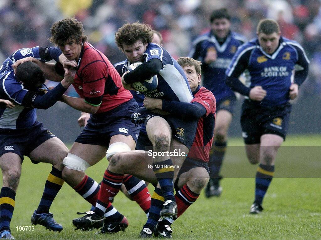 31 December 2005; Gordon D'Arcy, Leinster, is tackled by Shaun Payne, Munster. Celtic League 2005-2006, Group A, Leinster v Munster, RDS, Dublin. Picture credit: Matt Browne / SPORTSFILE