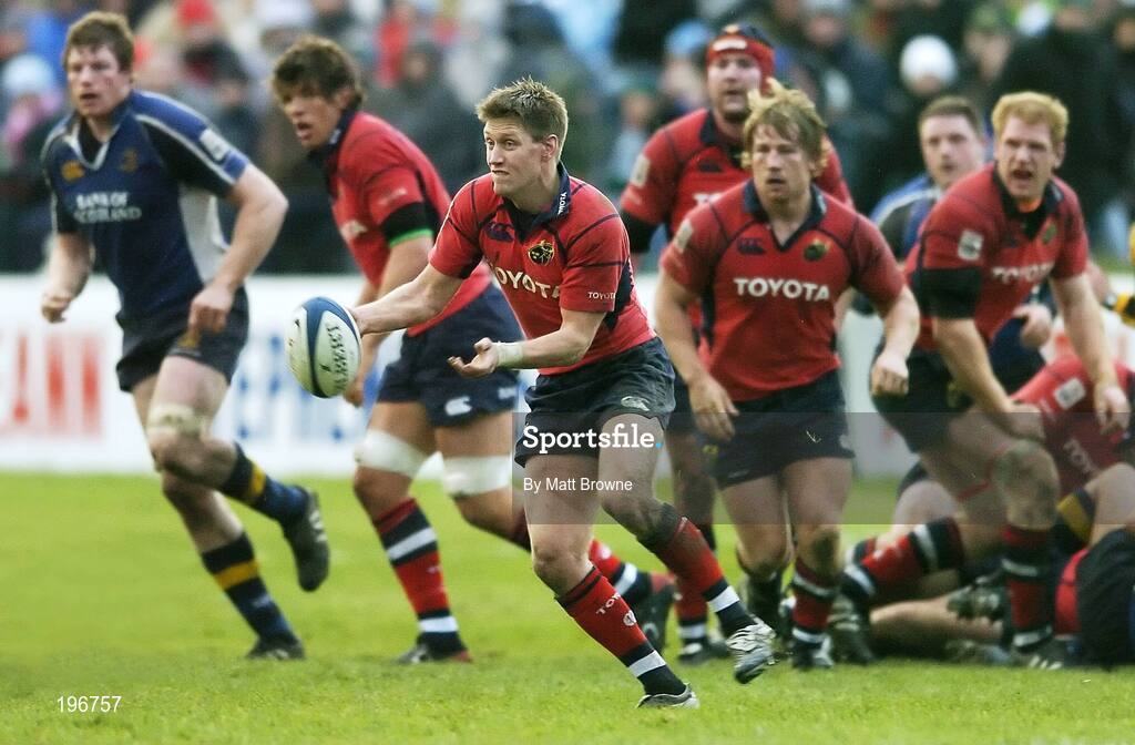 31 December 2005; Ronan O'Gara, Munster, in action against Leinster. Celtic League 2005-2006, Group A, Leinster v Munster, RDS, Dublin. Picture credit: Matt Browne / SPORTSFILE