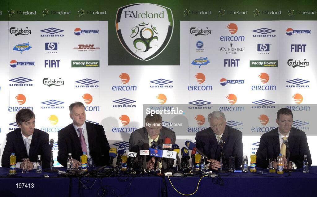 16 January 2006; Steve Staunton, centre, with, from left, John Delaney, Chief Executive, FAI, Kevin McDonald, team coach, Sir Bobby Robson, International Football Consultant and Alan Kelly, goalkeeping coach, at an FAI press conference to confirm his appointment as the new Manager of the Republic of Ireland Senior International Soccer Team. Mansion House, Dublin. Picture credit: Brendan Moran / SPORTSFILE