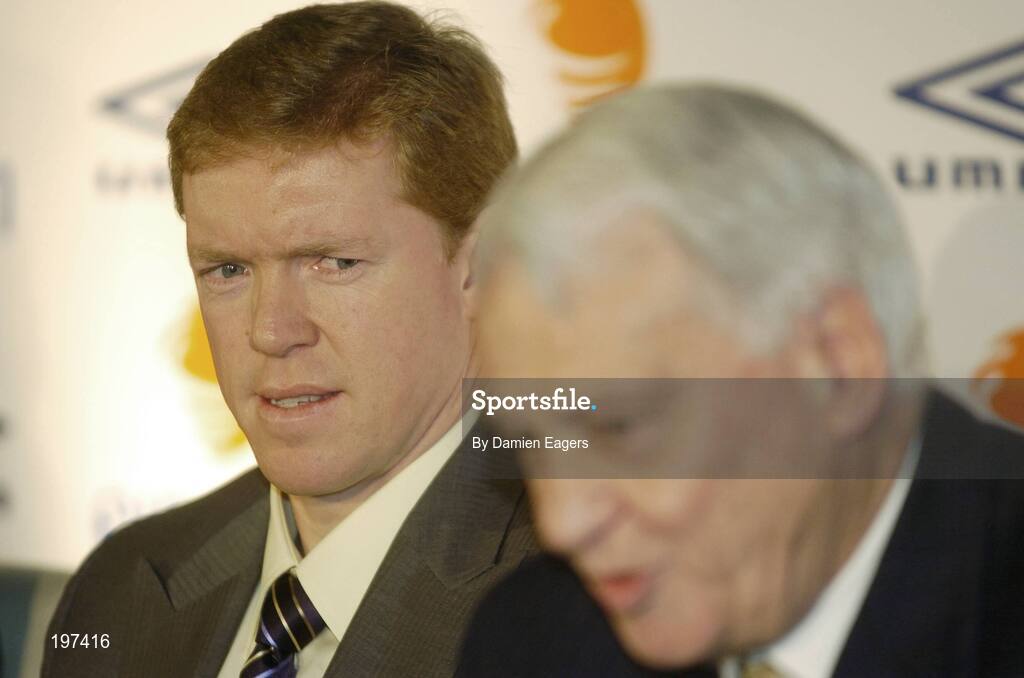 16 January 2006; Steve Staunton listens to Sir Bobby Robson, International football consultant at an FAI press conference to confirm his appointment as the new Manager of the Republic of Ireland Senior International Soccer Team. Mansion House, Dublin. Picture credit: Damien Eagers / SPORTSFILE