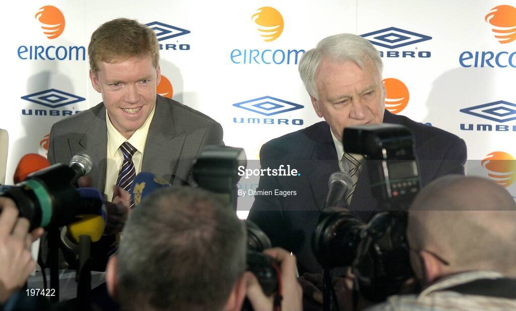 16 January 2006; Steve Staunton with Sir Bobby Robson, International football consultant at an FAI press conference to confirm Staunton's appointment as the new Manager of the Republic of Ireland Senior International Soccer Team. Mansion House, Dublin. Picture credit: Damien Eagers / SPORTSFILE