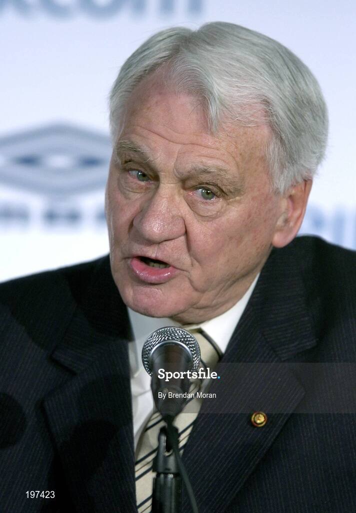 16 January 2006; Sir Bobby Robson, International Football Consultant, at an FAI press conference to confirm Steve Staunton's appointment as the new Manager of the Republic of Ireland Senior International Soccer Team. Mansion House, Dublin. Picture credit: Brendan Moran / SPORTSFILE