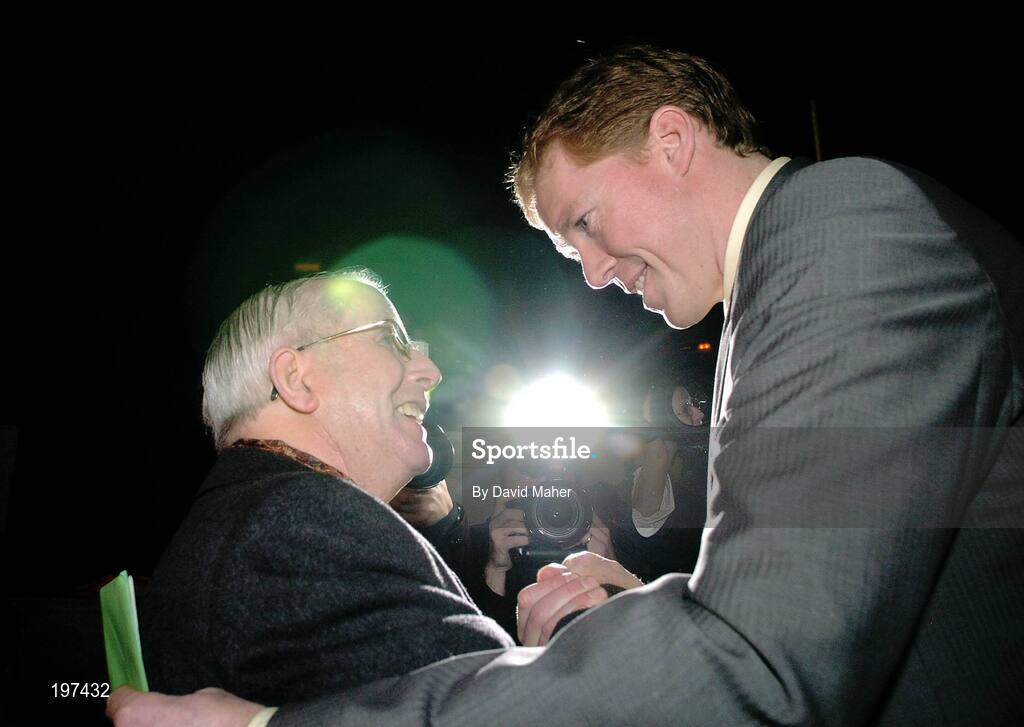 16 January 2006; Steve Staunton with former FAI equipment officer, Charlie O'Leary, at an FAI press conference to confirm his appointment as the new Manager of the Republic of Ireland Senior International Soccer Team. Mansion House, Dublin. Picture credit: David Maher / SPORTSFILE