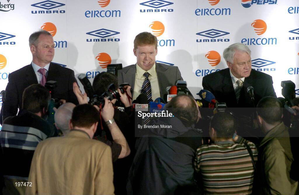 16 January 2006; Steve Staunton, centre, team coach Kevin McDonald, left, and Sir Bobby Robson, International Football Consultant, are besieged by photographers at an FAI press conference to confirm his appointment as the new Manager of the Republic of Ireland Senior International Soccer Team. Mansion House, Dublin. Picture credit: Brendan Moran / SPORTSFILE