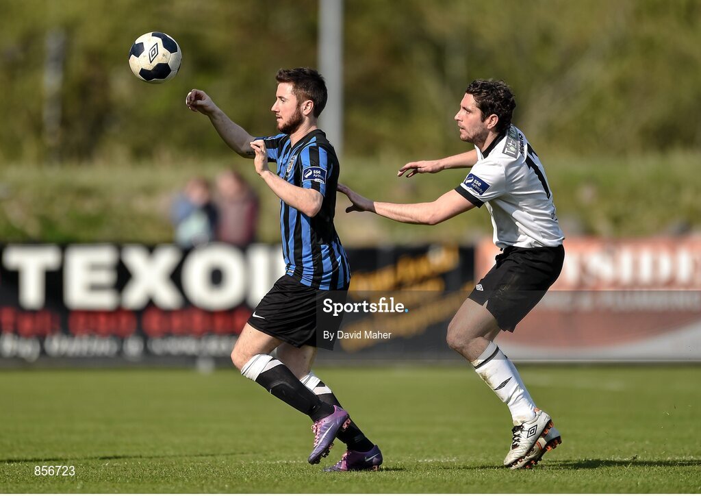 21 April 2014; Sean Byrne, Athlone Town, in action against Ruaidhri Higgins, Dundalk. Airtricity League Premier Division, Athlone Town v Dundalk, Athlone Town Stadium, Athlone, Co. Westmeath. Picture credit: David Maher / SPORTSFILE