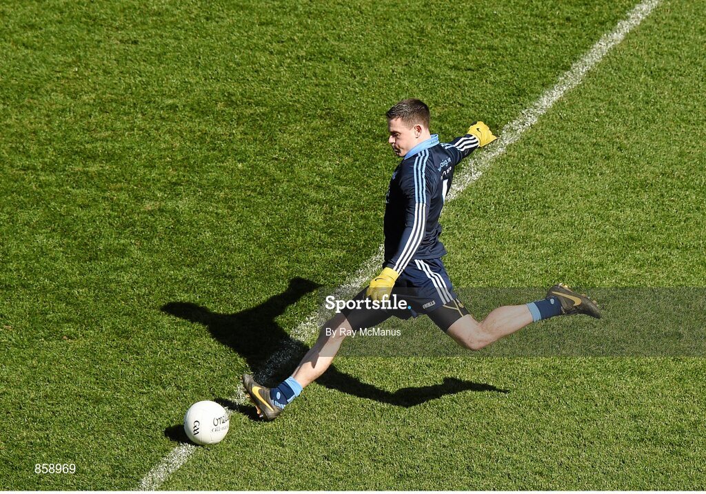 27 April 2014; Dublin captain Stephen Cluxton shoots to score his side's tenth point in the twentyfifth minute. Allianz Football League Division 1 Final, Dublin v Derry, Croke Park, Dublin. Picture credit: Ray McManus / SPORTSFILE