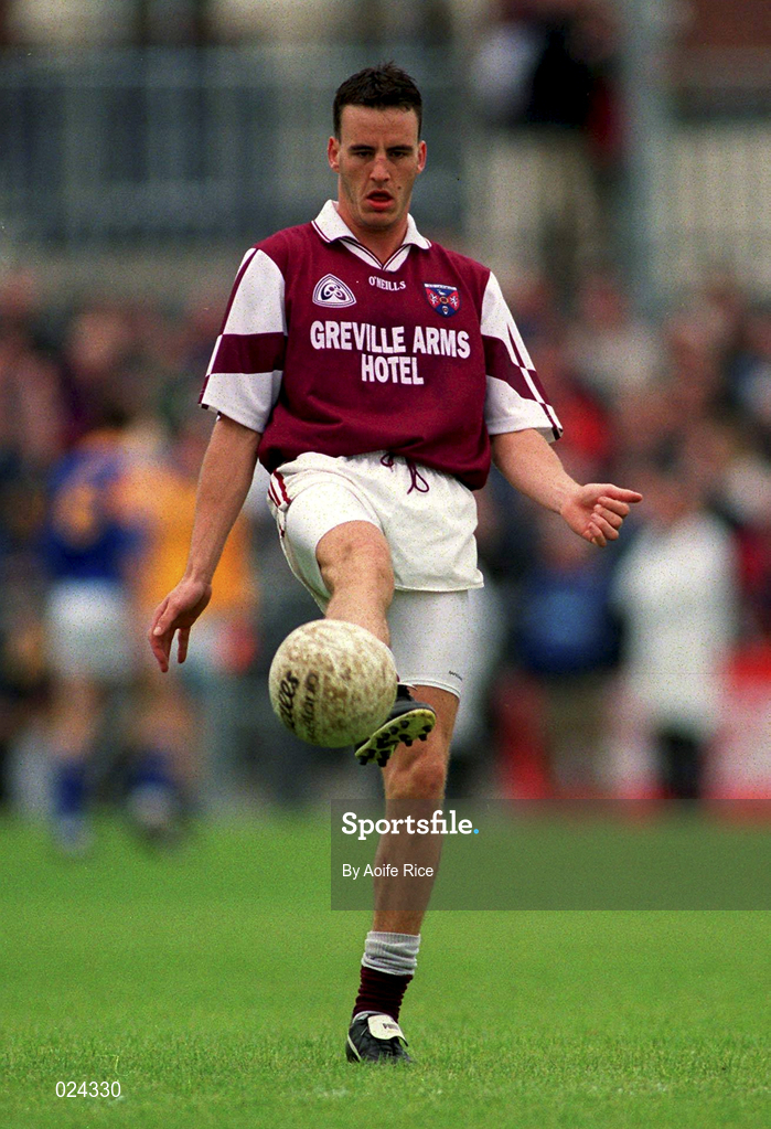 30 May 1999; Damien Healy of Westmeath during the Bank of Ireland Leinster Senior Football Championship 2nd Preliminary Round match between Westmeath and Longford at Cusack Park in Mullingar, Westmeath. Photo by Aoife Rice/Sportsfile