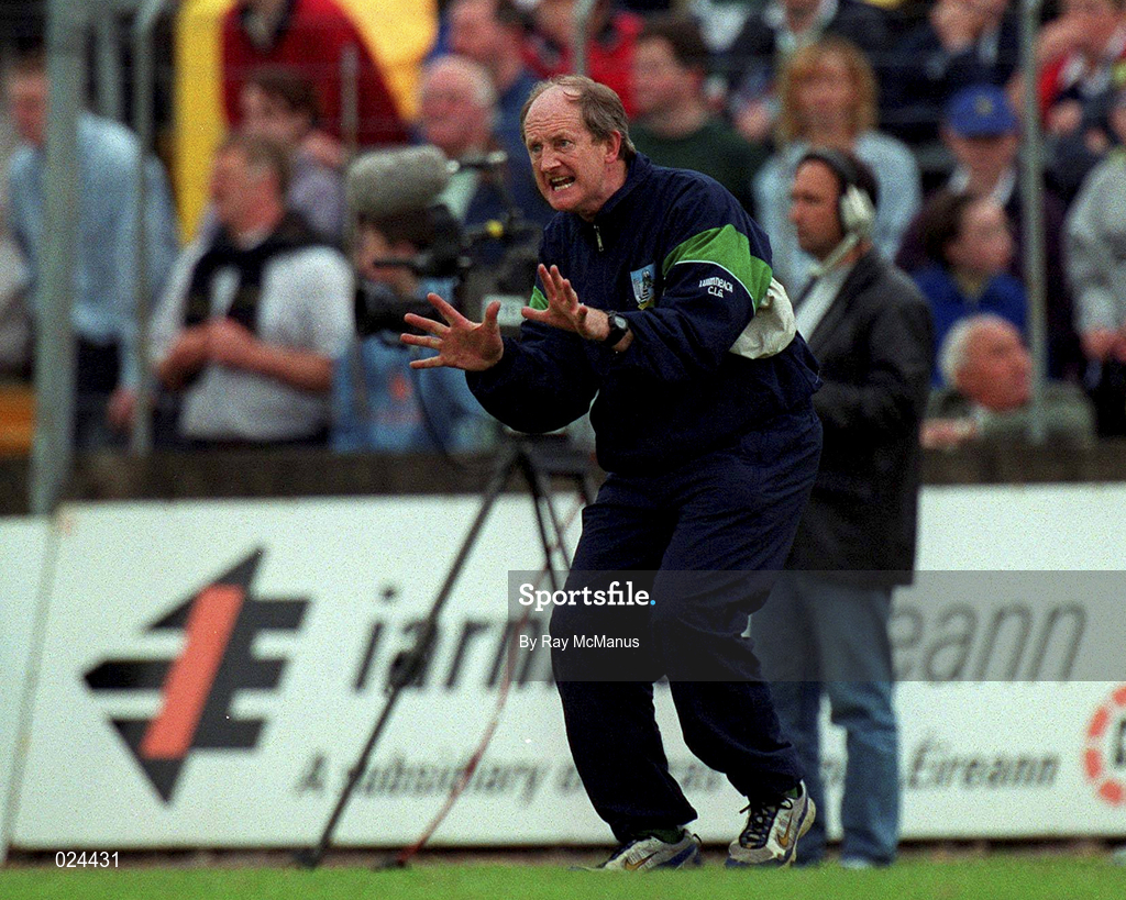 30 May 1999; Limerick manager Eamonn Cregan during the Guinness Munster Senior Hurling Championship quarter-final match between Limerick and Waterford at Páirc Uí Chaoimh in Cork. Photo by Ray McManus/Sportsfile