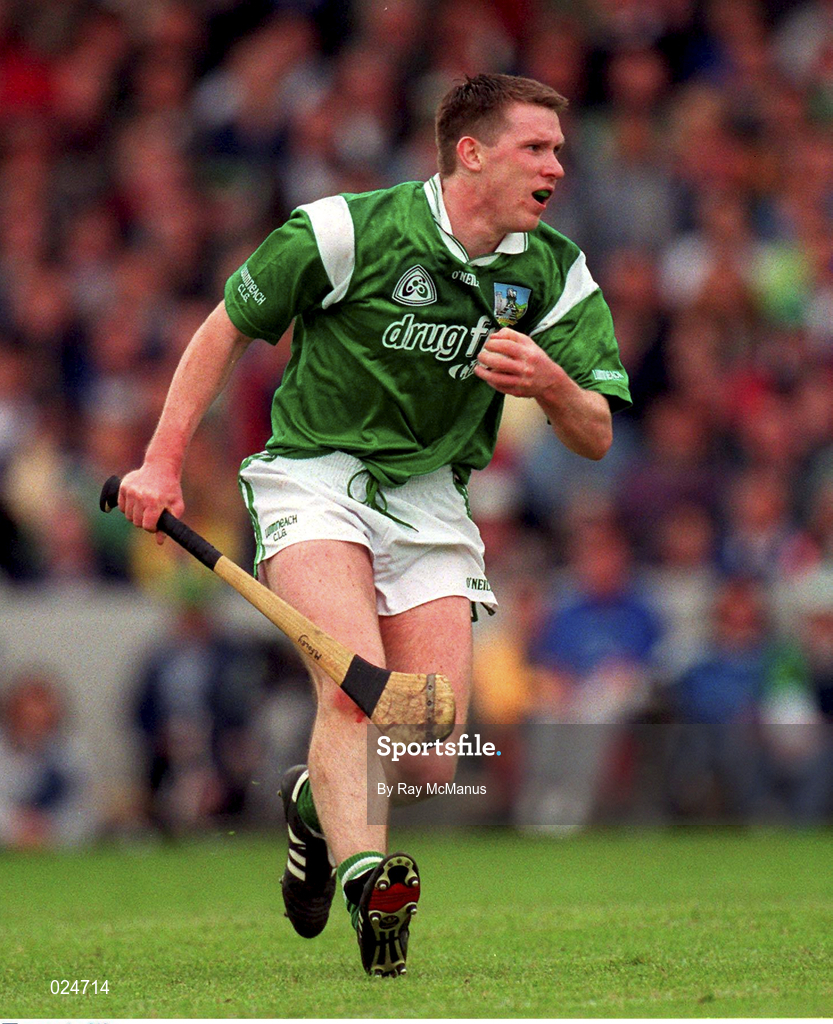 30 May 1999; Mark Foley of Limerick during the Guinness Munster Senior Hurling Championship quarter-final match between Limerick and Waterford at Páirc Uí Chaoimh in Cork. Photo by Ray McManus/Sportsfile