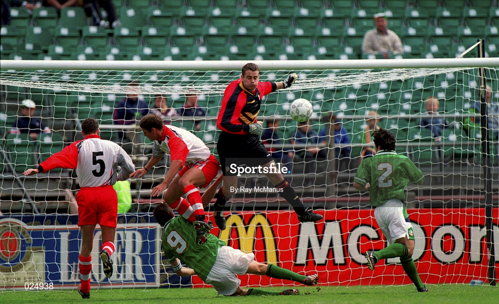 29 May 1999; Republic of Ireland goalkeeper Shay Given punches clear from Barry Hunter, 5, and Mark Williams of Northern Ireland during the international friendly match between Republic of Ireland and Northern Ireland at Lansdowne Road in Dublin. Photo by Ray McManus/Sportsfile