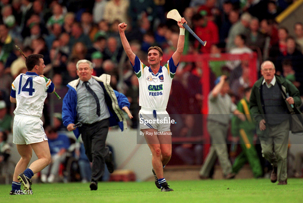 30 May 1999; Tony Browne of Waterford celebrates at the final whistle of the Guinness Munster Senior Hurling Championship quarter-final match between Limerick and Waterford at Páirc Uí Chaoimh in Cork. Photo by Ray McManus/Sportsfile