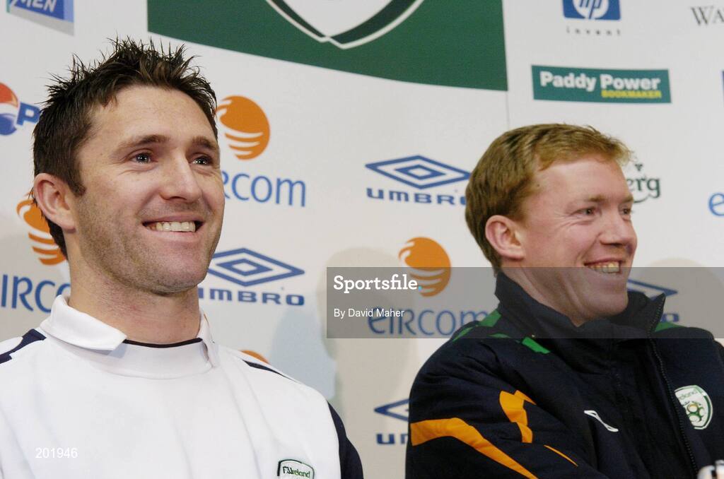 28 February 2006; Robbie Keane who was introduced as the new Republic of Ireland captain with manager Steve Staunton during a press conference. Lansdowne Road, Dublin. Picture credit: David Maher / SPORTSFILE