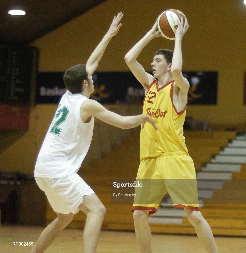 14 March 2006; Michael Hennerbry, St. Fintan's, in action against Barry Cullen, Colaiste Eanna. Schools League Basketball Finals, Boys U19A Final, St. Fintan's v Colaiste Eanna, National Basketball Arena, Tallaght, Dublin. Picture credit: Pat Murphy / SPORTSFILE