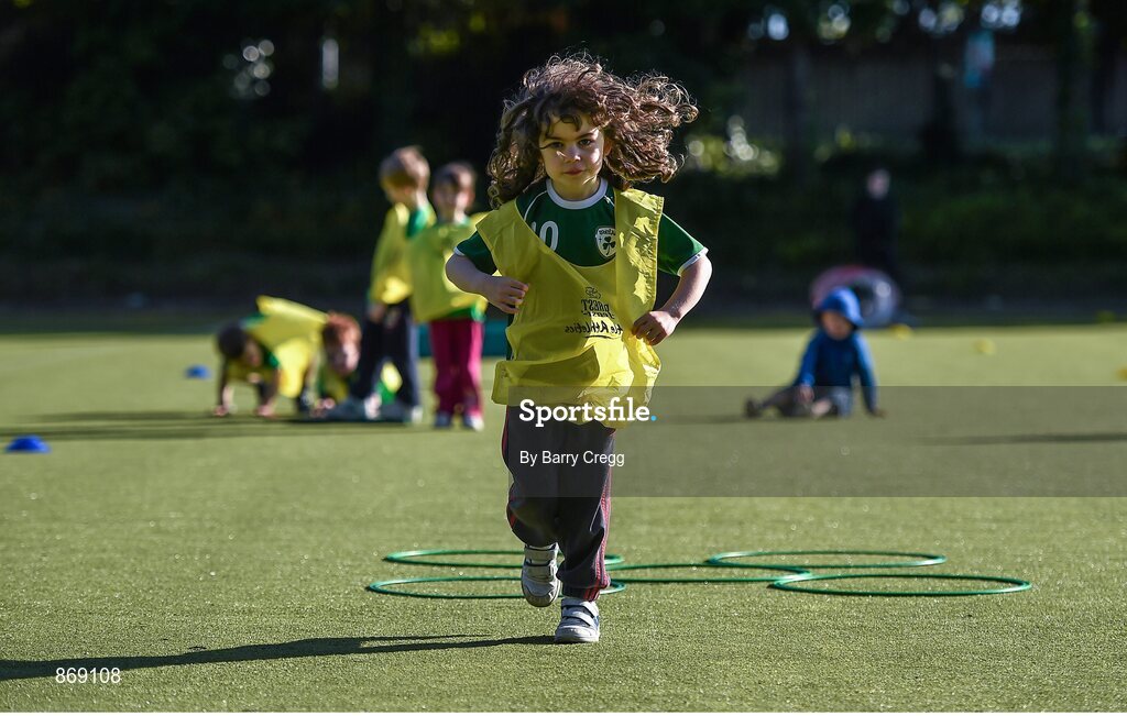 21 May 2014; Luke McGrath, age 5, from Raheny, Dublin, in attendance at a Forest Feast Little Athletics Jamboree. Manor House School, Raheny, Dublin. Picture credit: Barry Cregg / SPORTSFILE