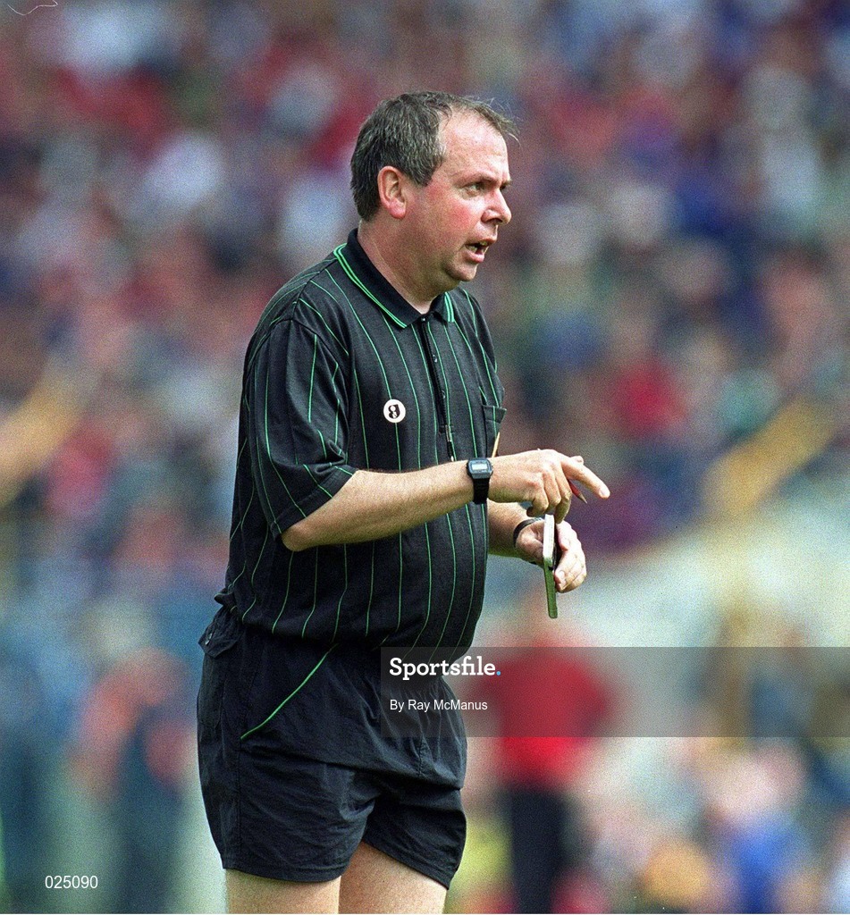 13 June 1999; Referee Aodan MacSuibhne during the Munster Senior Hurling Championship Semi-Final match between Cork and Waterford at Semple Stadium in Thurles, Tipperary. Photo by Ray McManus/Sportsfile