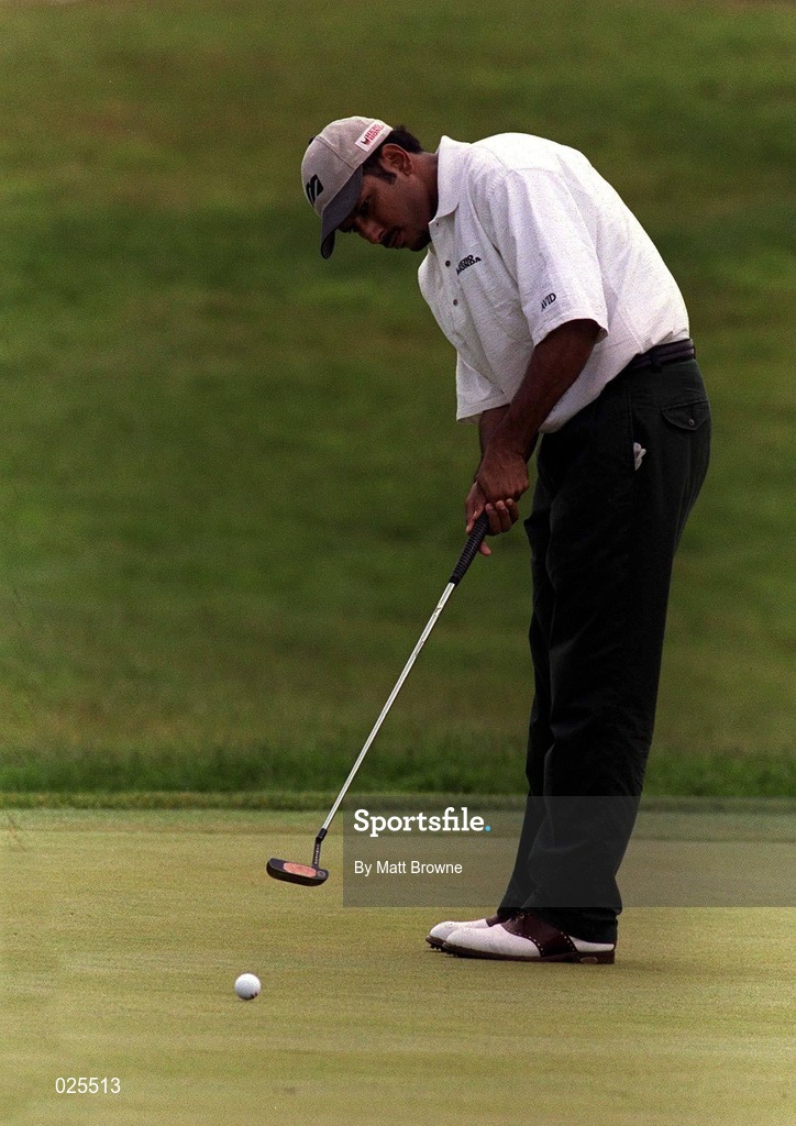 2 July 1999; Jeef Milkha Singh of India putts during day two of the 1999 Murphy's Irish Open at Druids Glen Golf Resort in Wicklow. Photo by Matt Browne/Sportsfile