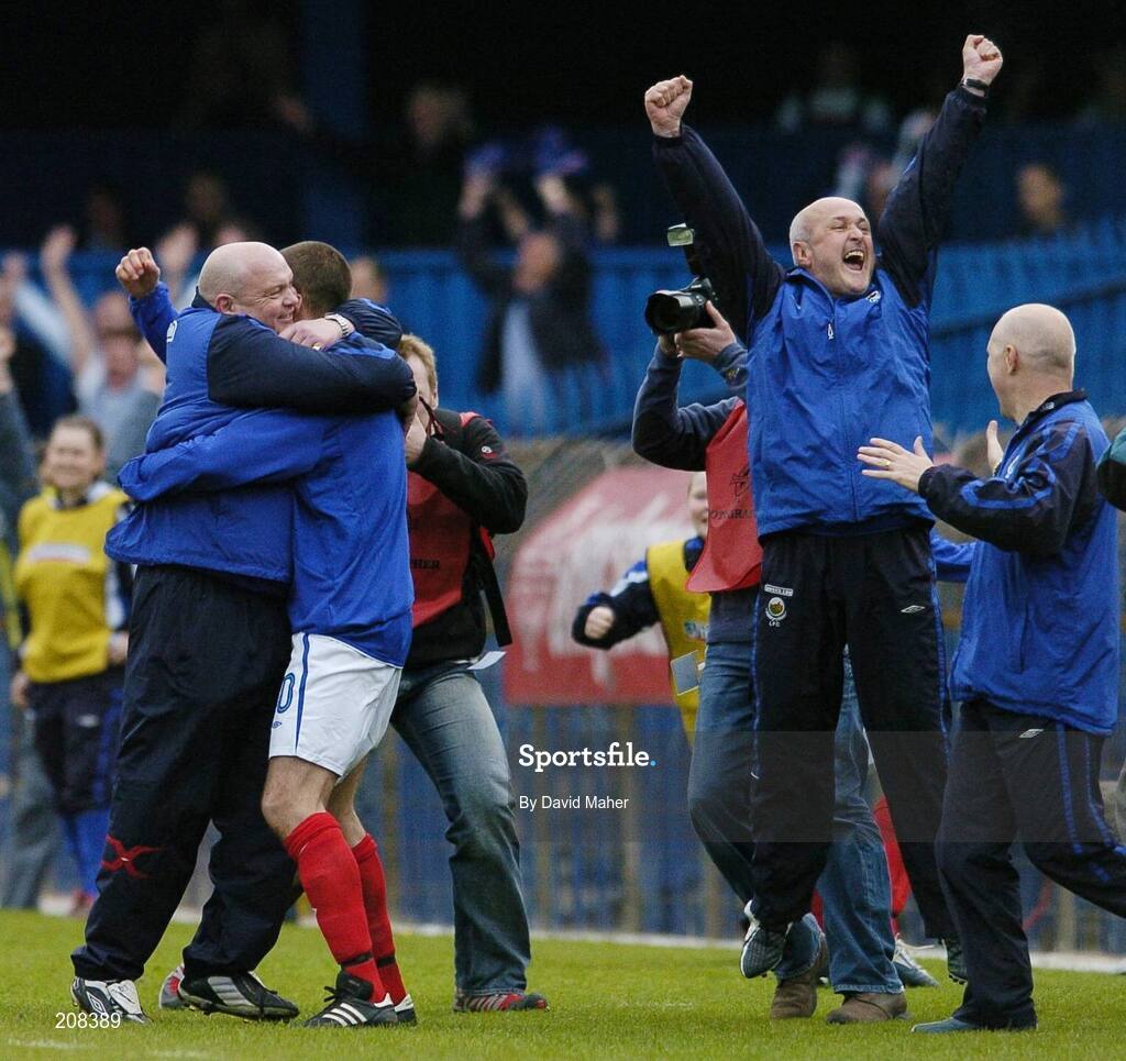 6 May 2006; David Jeffrey far left, Linfield manager, celebrates at the end of the game with his players and staff. Nationwide Irish Cup final, Glentoran v Linfield, Windsor Park, Belfast. Picture credit: David Maher / SPORTSFILE