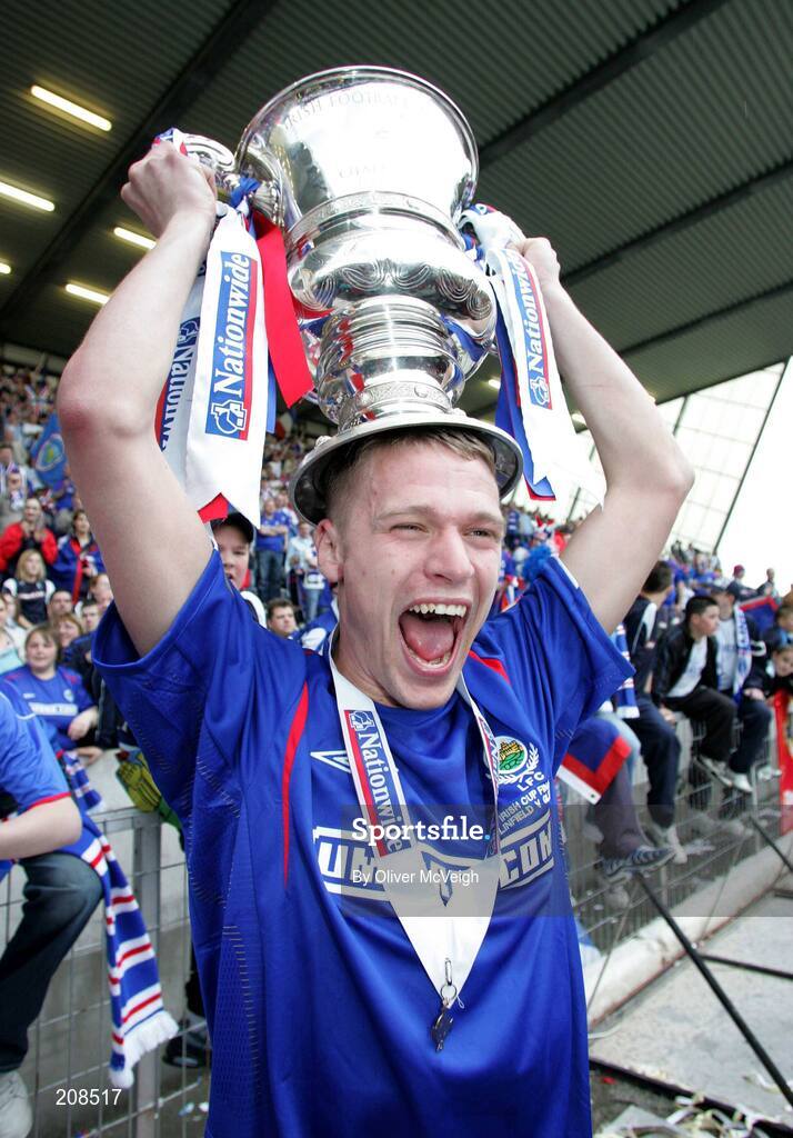6 May 2006; Linfield's two goal hero Peter Thompson celebrates with the cup. Nationwide Irish Cup final, Glentoran v Linfield, Windsor Park, Belfast. Picture credit: Oliver McVeigh / SPORTSFILE