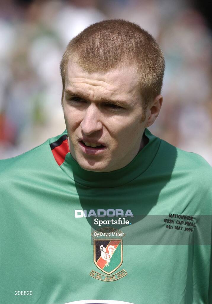 6 May 2006; Gavin Melaugh, Glentoran. Nationwide Irish Cup final, Glentoran v Linfield, Windsor Park, Belfast. Picture credit: David Maher / SPORTSFILE