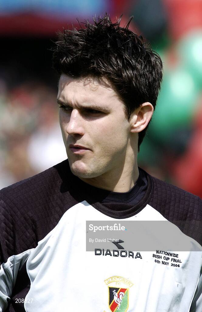 6 May 2006; Elliott Morris, Glentoran. Nationwide Irish Cup final, Glentoran v Linfield, Windsor Park, Belfast. Picture credit: David Maher / SPORTSFILE