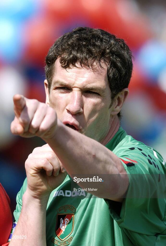 6 May 2006; Mark Glendenning, Glentoran. Nationwide Irish Cup final, Glentoran v Linfield, Windsor Park, Belfast. Picture credit: David Maher / SPORTSFILE