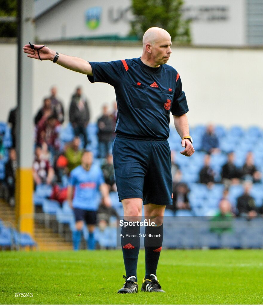 6 June 2014; Referee David McKeon. FAI Ford Cup, 2nd Round, UCD v Galway, UCD Bowl, Belfield, Dublin. Picture credit: Piaras Ó Mídheach / SPORTSFILE
