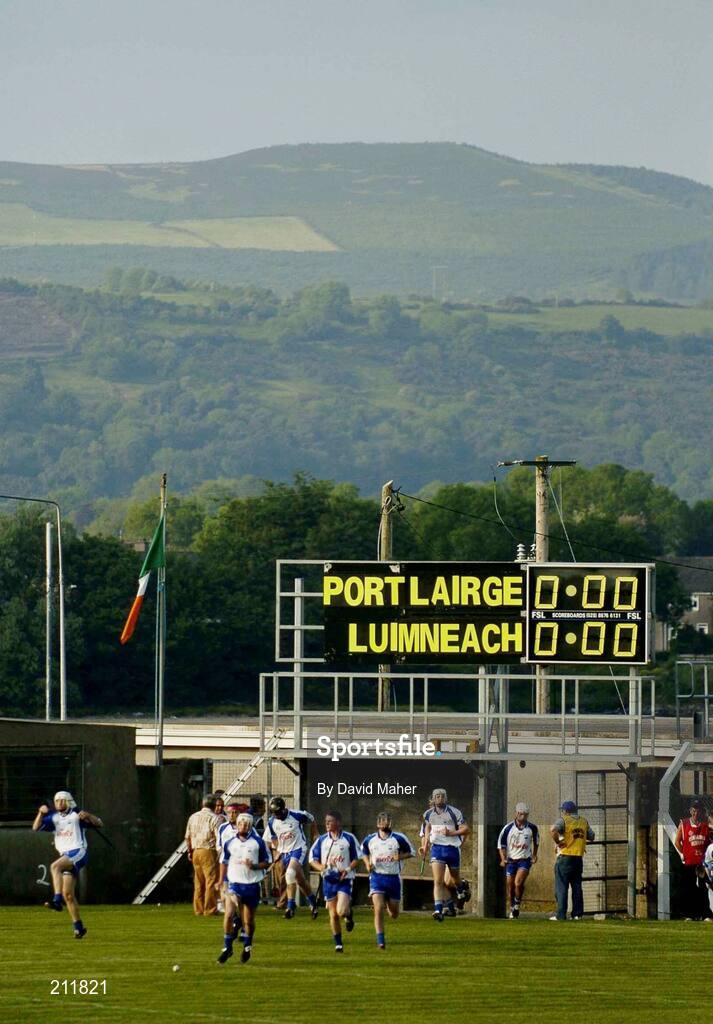 13 July 2006; The Waterford players take to the field for the start of the game. Munster Under 21 Hurling Championship, Quarter final, Waterford v Limerick. Fraher Field, Dungarvan, Co. Waterford. Picture credit; David Maher / SPORTSFILE