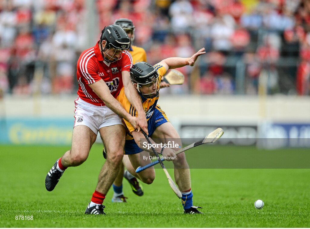 15 June 2014; Tony Kelly, Clare, in action against Christopher Joyce, Cork. Munster GAA Hurling Senior Championship, Semi-Final, Clare v Cork, Semple Stadium, Thurles, Co. Tipperary. Picture credit: Dáire Brennan / SPORTSFILE