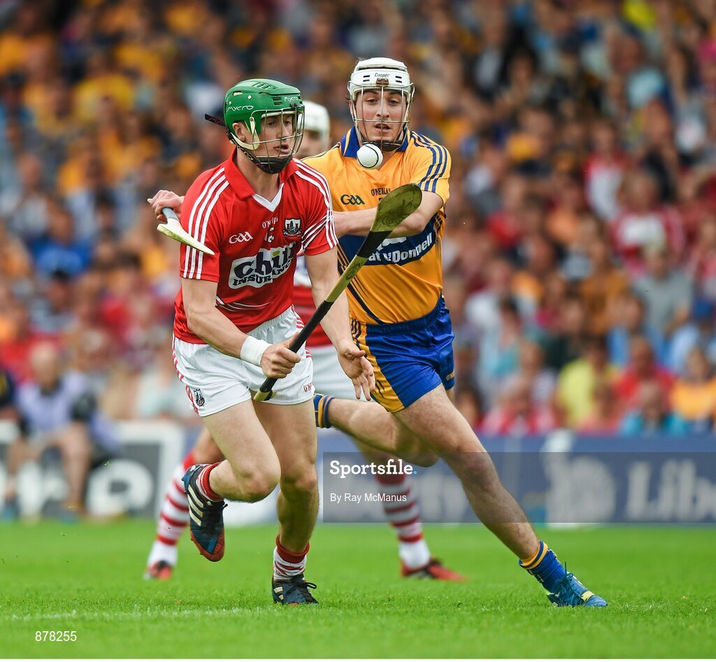 15 June 2014; Seamus Harnedy, Cork, in action against Patrick O'Connor, Clare. Munster GAA Hurling Senior Championship, Semi-Final, Clare v Cork, Semple Stadium, Thurles, Co. Tipperary. Picture credit: Ray McManus / SPORTSFILE