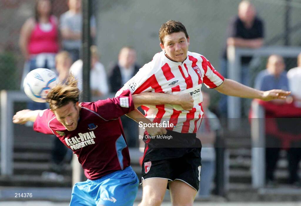 4 July 2006; Kevin Deery, Derry City, in action against Simon Webb, Drogheda United. eircom League Cup, Quarter-Final, Derry City v Drogheda United, Brandywell, Derry. Picture credit: Oliver McVeigh / SPORTSFILE