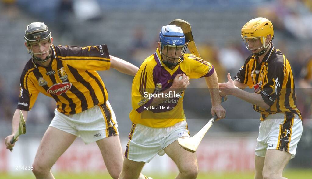 2 July 2006; Diarmuid Lyng, Wexford, in action against James Fitzpatrick, right, and Martin Comerford, Kilkenny. Guinness Leinster Senior Hurling Championship Final, Wexford v Kilkenny, Croke Park, Dublin. Picture credit: David Maher / SPORTSFILE
