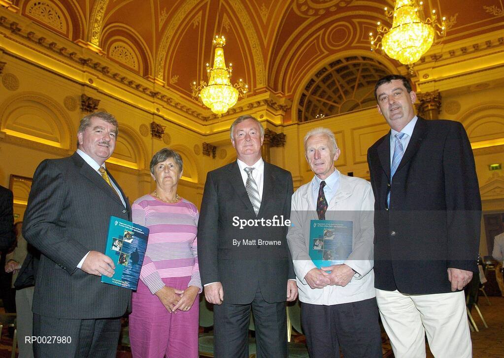 12 July 2006; John O'Donoghue T.D. Minister for Arts, Sport and Tourism, centre, with Cllr Kevin Sheehan, Sheila Mulcair, Michael Mulcair and John Cregan TD. from Askeaton S.C. Co. Limerick at the announcement of allocations to the value of €21.254 million to 78 National, Regional and Municipal / Multi-purpose sports projects around the country under the Sports Capital Programme. Westin Hotel, Dublin. Picture credit: Matt Browne / SPORTSFILE