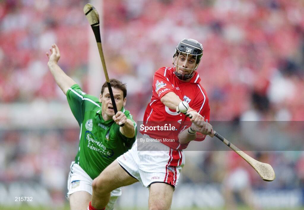 22 July 2006; Neil Ronan, Cork, in action against Barry Foley, Limerick. Guinness All-Ireland Senior Hurling Championship Quarter-Final, Cork v Limerick, Semple Stadium, Thurles, Co. Tipperary. Picture credit: Brendan Moran / SPORTSFILE