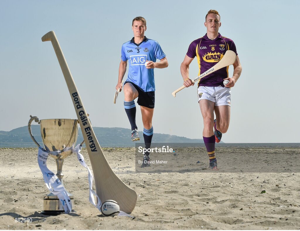 1 July 2014: Dublin’s Cian O’Callaghan and Wexford’s Jack Guiney at Dollymount Strand in Dublin today ahead of the Bord Gáis Energy GAA Hurling U-21 Leinster Championship Final at Parnell Park on Wednesday, July 9th at 7.30pm where Dublin will play Wexford. The match will be shown live on TG4 with fans able to vote for their man of the match using the #LaochBGE hashtag on Twitter. Picture credit: David Maher / SPORTSFILE