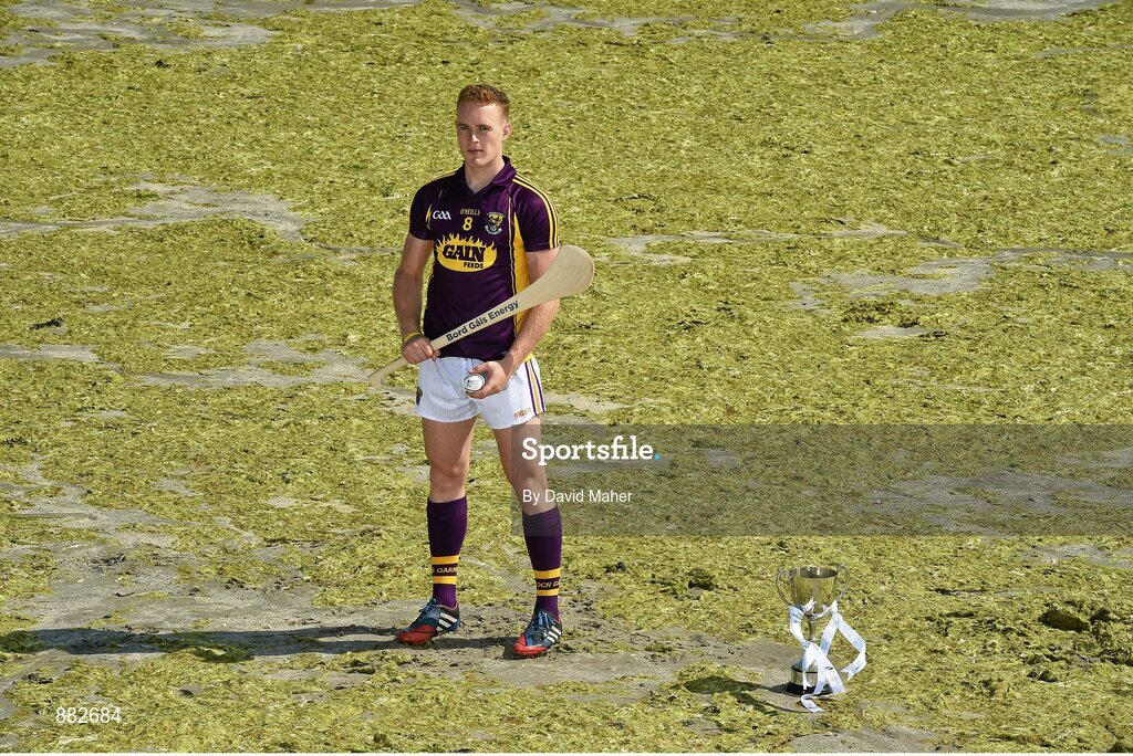 1 July 2014: Wexford’s Jack Guiney at Dollymount Strand in Dublin today ahead of the Bord Gáis Energy GAA Hurling U-21 Leinster Championship Final at Parnell Park on Wednesday, July 9th at 7.30pm where Dublin will play Wexford. The match will be shown live on TG4 with fans able to vote for their man of the match using the #LaochBGE hashtag on Twitter. Picture credit: David Maher / SPORTSFILE