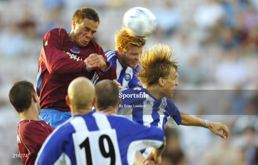 27 July 2006; Graham Gartland, Drogheda United, rises highest to score his side's first goal. UEFA Cup 1st Round, 2nd Leg, Drogheda United v HJK Helsinki, Dalymount Park, Dublin. Picture credit; Brian Lawless / SPORTSFILE