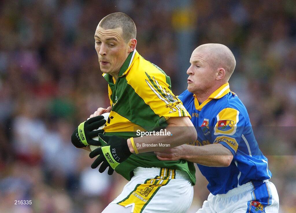 29 July 2006; Kieran Donaghy, Kerry, in action against Dermot Brady, Longford. Bank of Ireland All-Ireland Senior Football Championship Qualifier, Round 4, Kerry v Longford, Fitzgerald Stadium, Killarney, Co. Kerry. Picture credit; Brendan Moran / SPORTSFILE