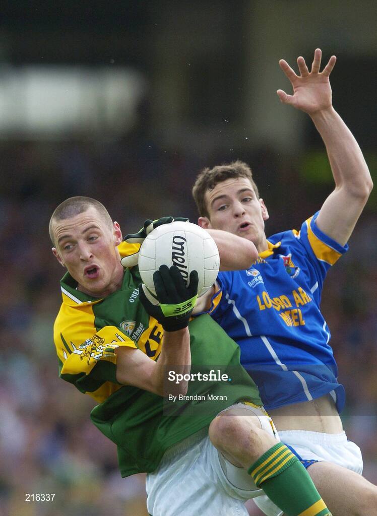 29 July 2006; Kieran Donaghy, Kerry, in action against Barry Gilleran, Longford. Bank of Ireland All-Ireland Senior Football Championship Qualifier, Round 4, Kerry v Longford, Fitzgerald Stadium, Killarney, Co. Kerry. Picture credit; Brendan Moran / SPORTSFILE