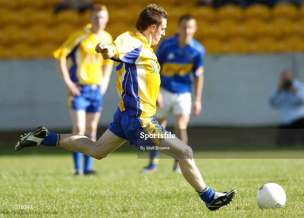 29 July 2006; Conor Devanney, Roscommon, scores a penalty against Tipperary. ESB All-Ireland Minor Football Championship Quarter-Final, Roscommon v Tipperary, O'Connor Park, Tullamore, Co. Offaly. Picture credit; Matt Browne / SPORTSFILE