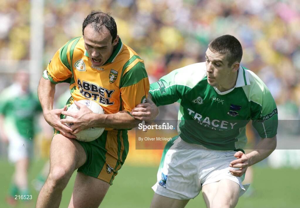 30 July 2006; Barry Owens, Fermanagh, in action against James Gallagher, Donegal. Bank of Ireland All-Ireland Senior Football Championship Qualifier, Round 4, Fermanagh v Donegal, Brewster Park, Enniskillen, Co. Fermanagh. Picture credit; Oliver McVeigh / SPORTSFILE