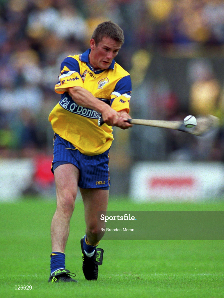 12 June 1999; Alan Markham of Clare during the Munster Senior Hurling Championship Semi final Replay match between Clare v Tipperary at Páirc Uí Chaoimh in Cork. Photo by Brendan Moran/Sportsfile