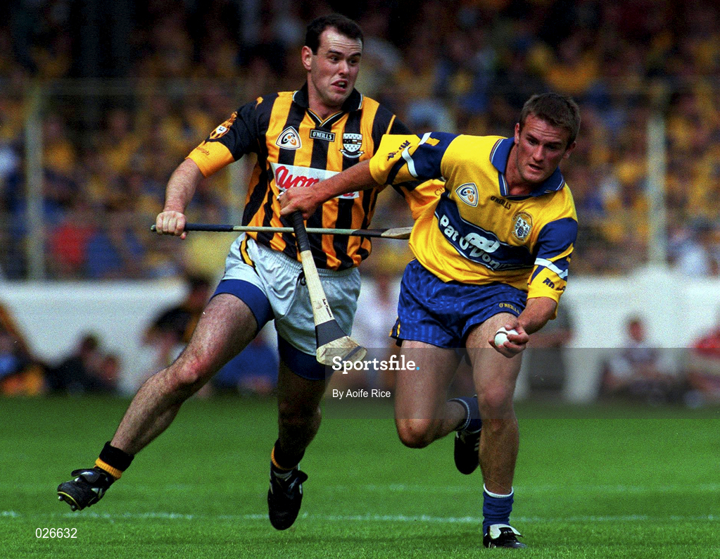 15 August 1999; Alan Markham of Clare in action against  Brian McEvoy of Kilkenny during the Guinness All-Ireland Senior Hurling Championship Semi-Final match between Kilkenny and Clare at Croke Park in Dublin. Photo by Aoife Rice/Sportsfile