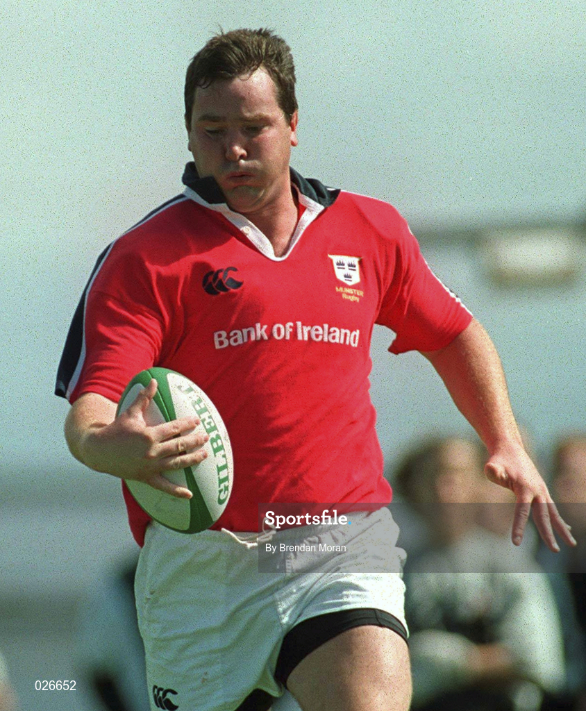 14 August 1999; Anthony Foley of Munster during the Guinness Interprovincial Championship match between Connacht and Munster at the Sportsgrounds in Galway. Photo by Brendan Moran/Sportsfile