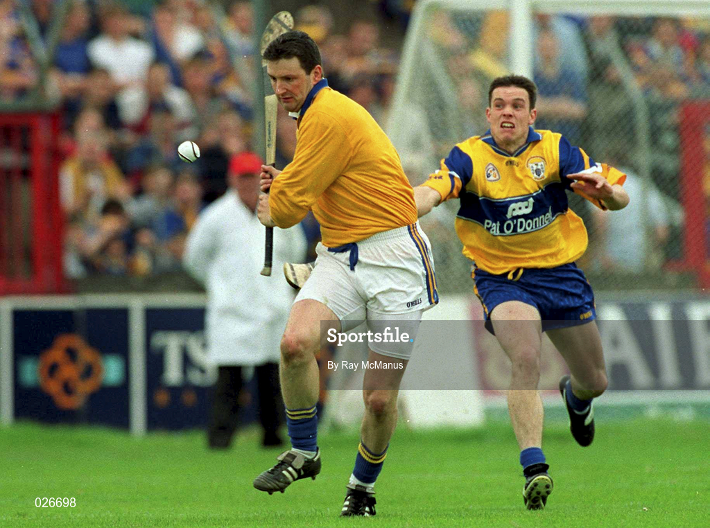 12 June 1999; Brendan Cummins of Tipperary in action against Barry Murphy of Clare during the Munster Senior Hurling Championship Semi final Replay match between Clare v Tipperary at Páirc Uí Chaoimh in Cork. Photo by Ray McManus/Sportsfile