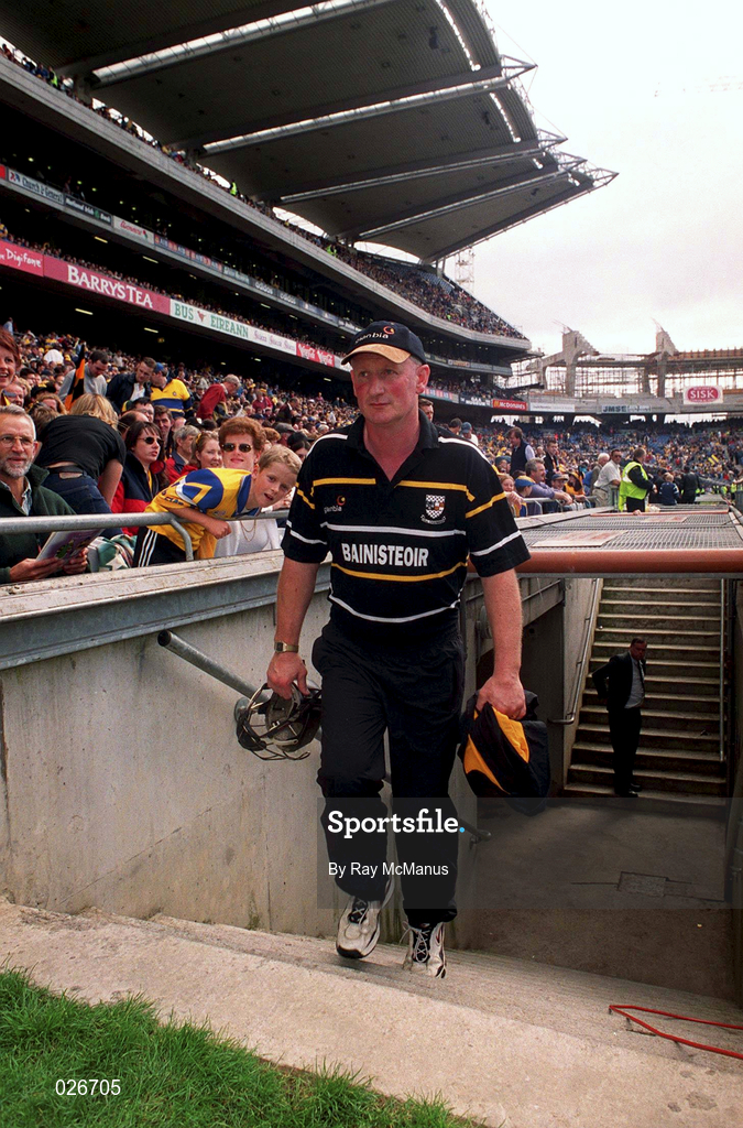 15 August 1999; Kilkenny manager Brian Cody during the Guinness All-Ireland Senior Hurling Championship Semi-Final match between Kilkenny and Clare at Croke Park in Dublin. Photo by Ray McManus/Sportsfile